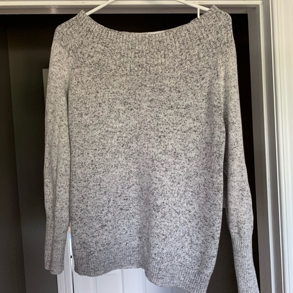 Dynamite off the shoulder sweater - Picture 2 of 3